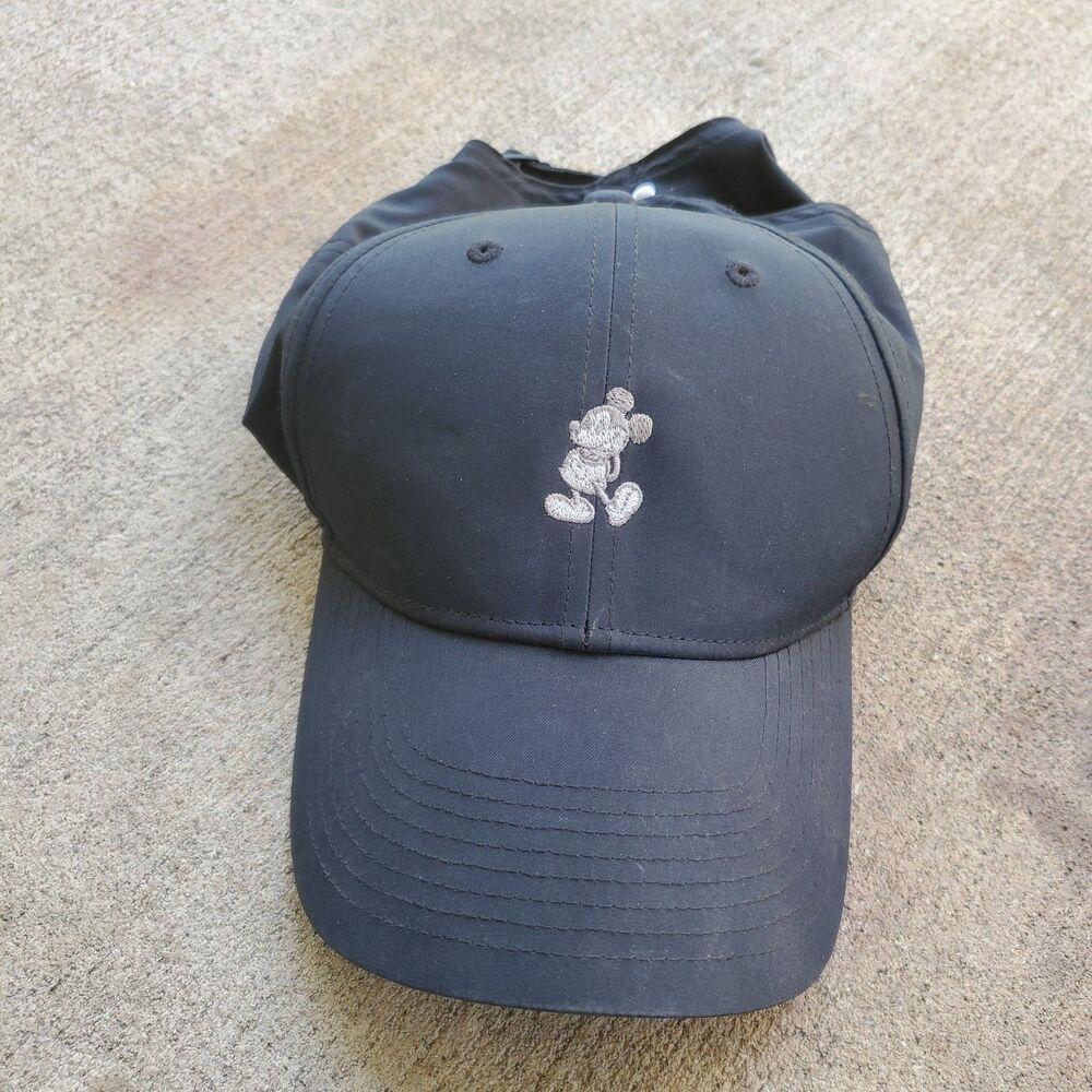 Disney Mickey Mouse Strapback Hat Black OSFM Nike Legacy 91 Dri-Fit